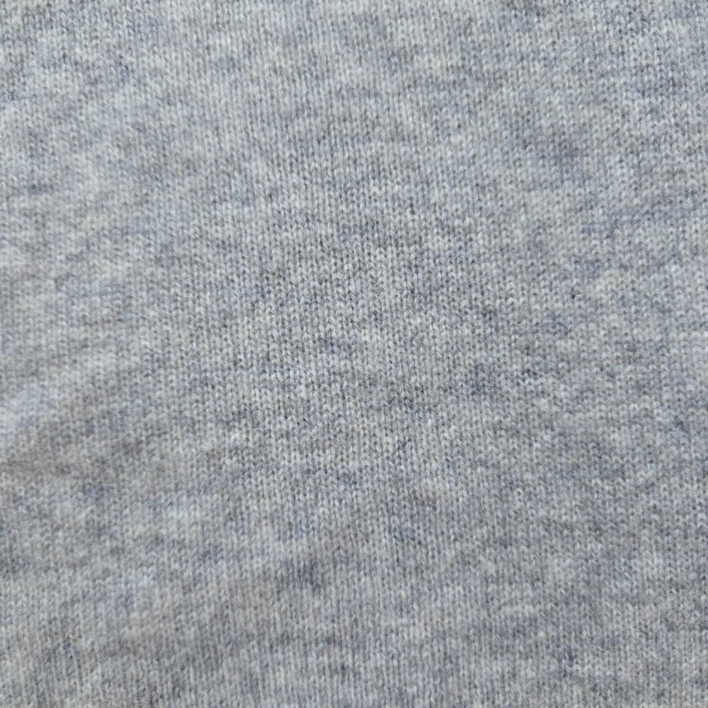 NWOT Aqua Cashmere Sweater Grey V-neck - Picture 5 of 8